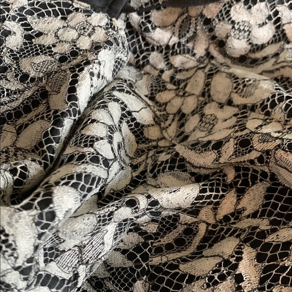 La Perla Elegant Black And White Floral Lace Chemise Style Dress Preloved - Picture 14 of 14